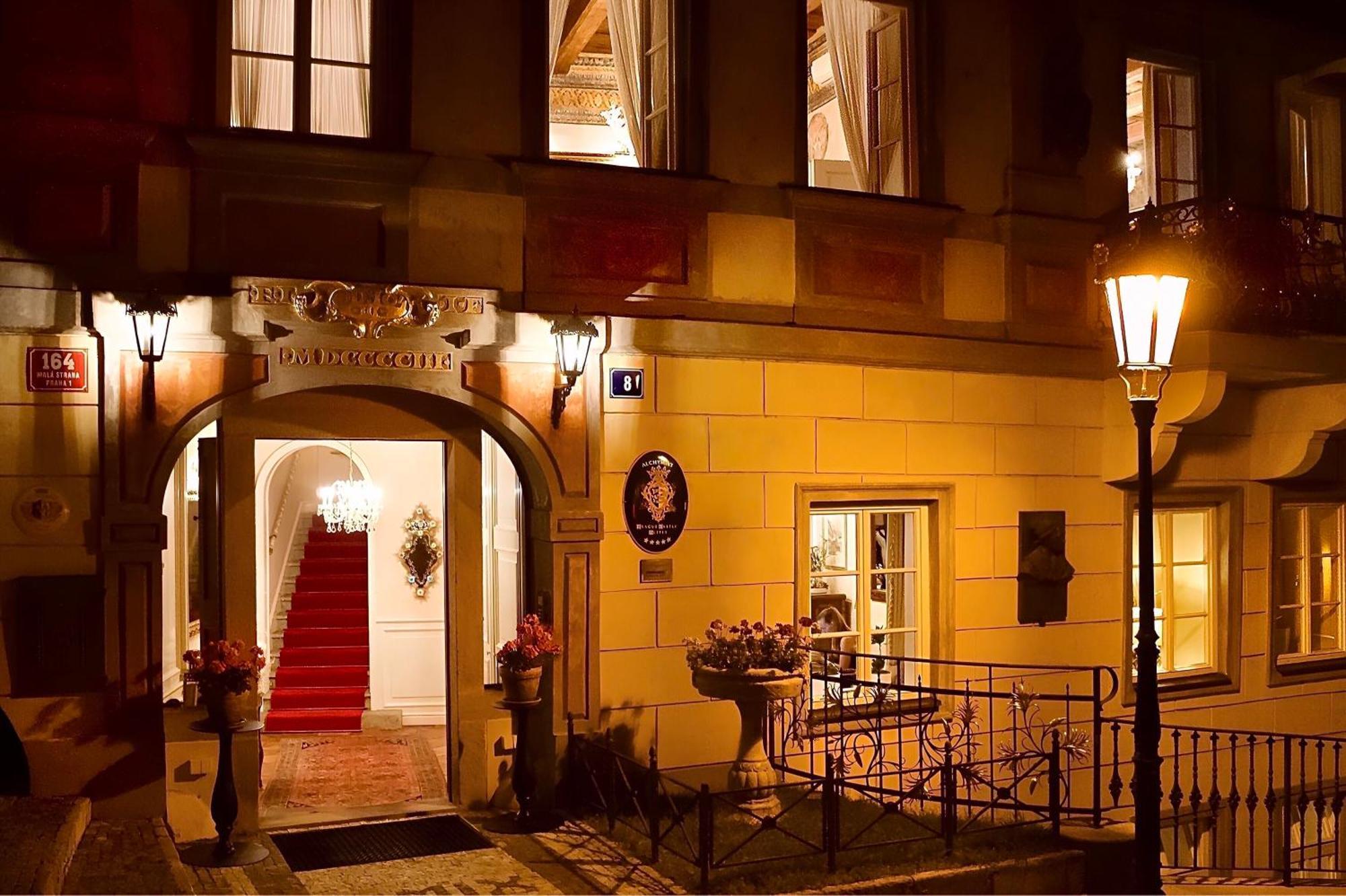 Alchymist Prague Castle Suites Exterior photo