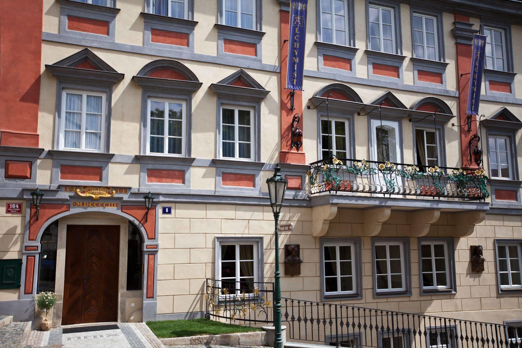Alchymist Prague Castle Suites Exterior photo